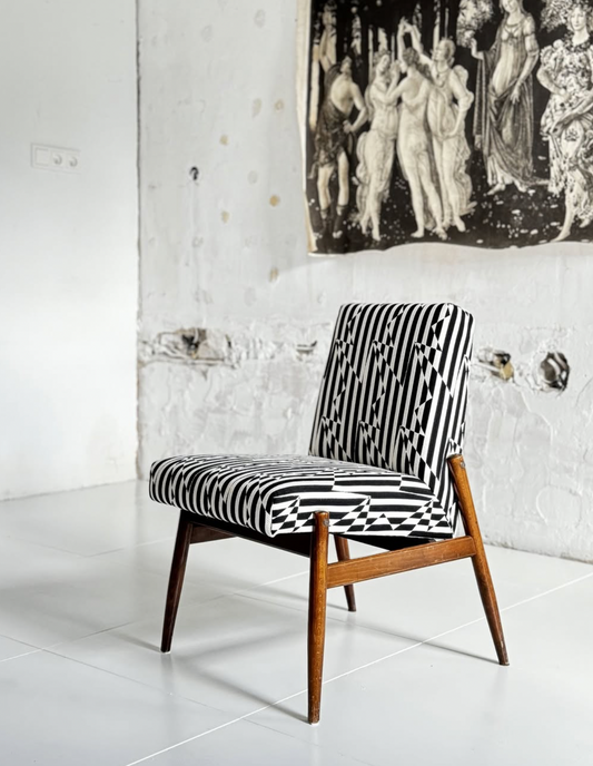 Kultowy fotel vintage PRL model 300-227