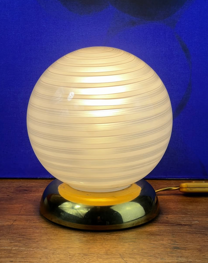 Włoska lampa stołowa Kula