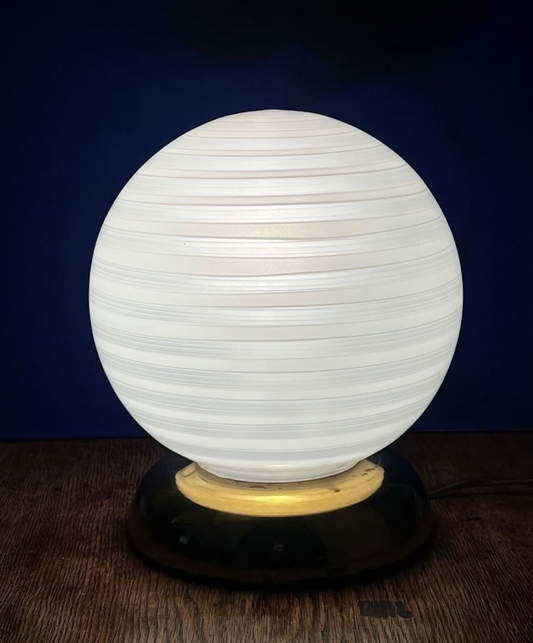 Włoska lampa stołowa Kula